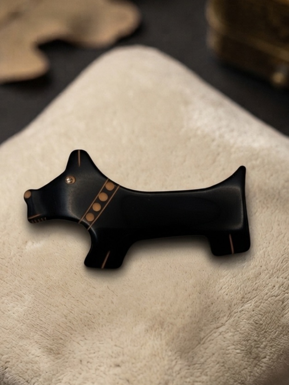 Vintage MCM Large Black Resin Scottie Dog Brooch